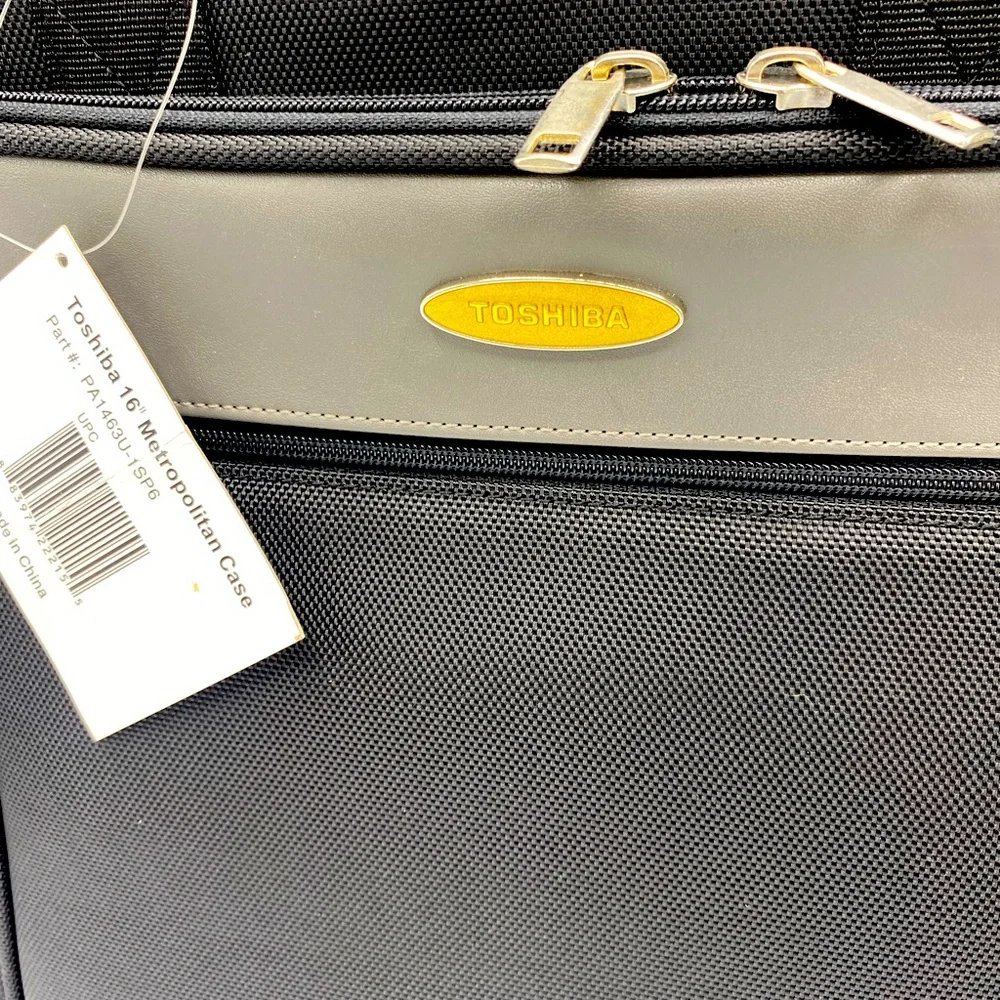 NEW✨ Toshiba PA1463U Carrying Case for 16
